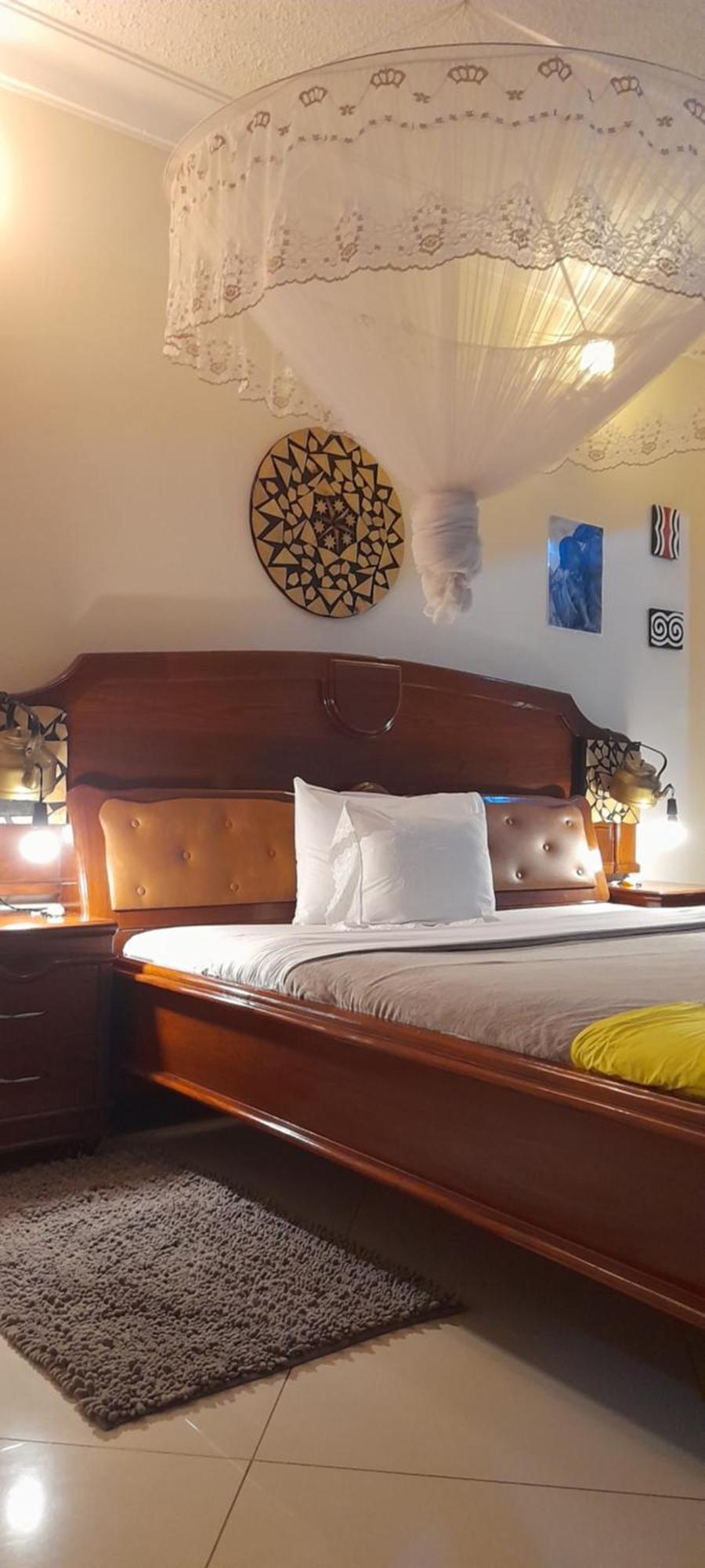 Aivilo Home Ентебе Екстериор снимка