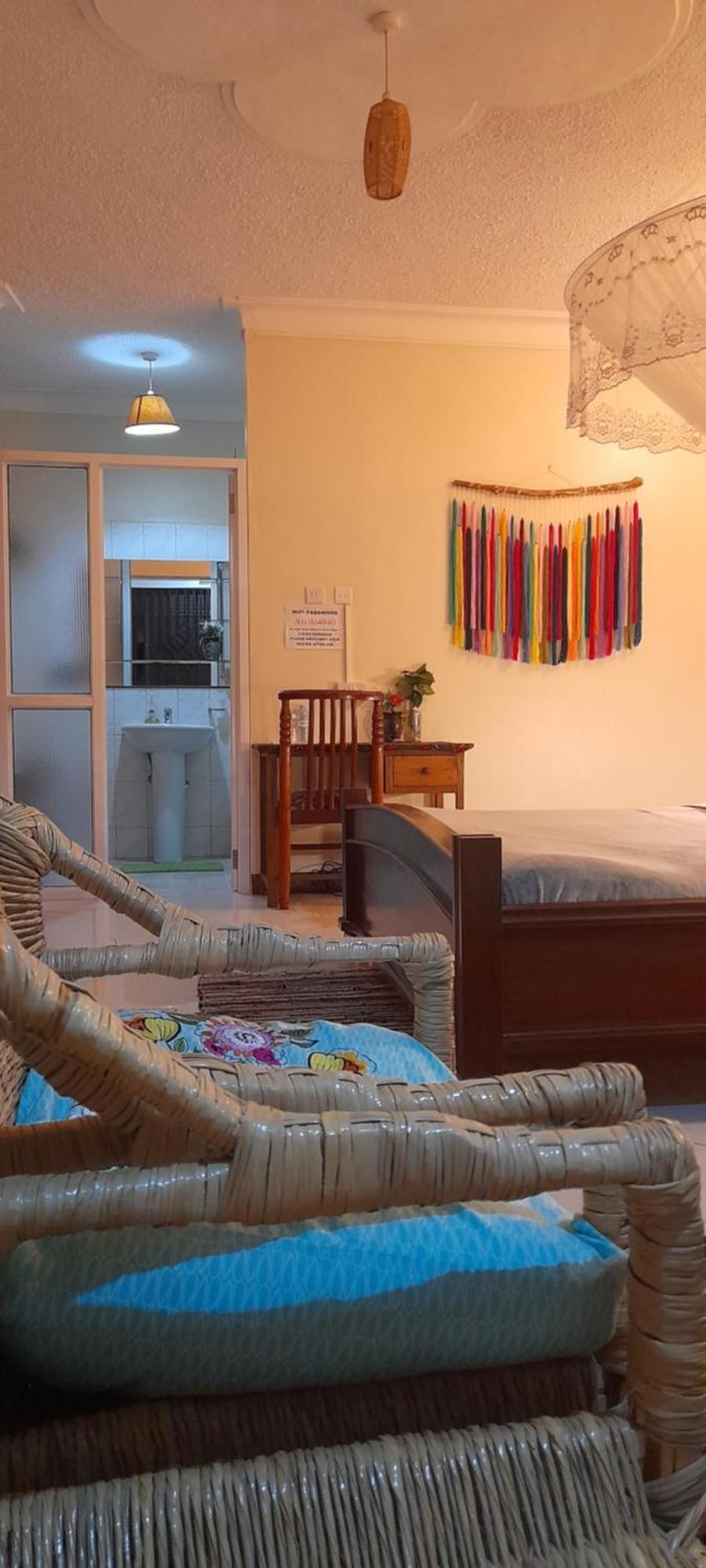 Aivilo Home Ентебе Екстериор снимка